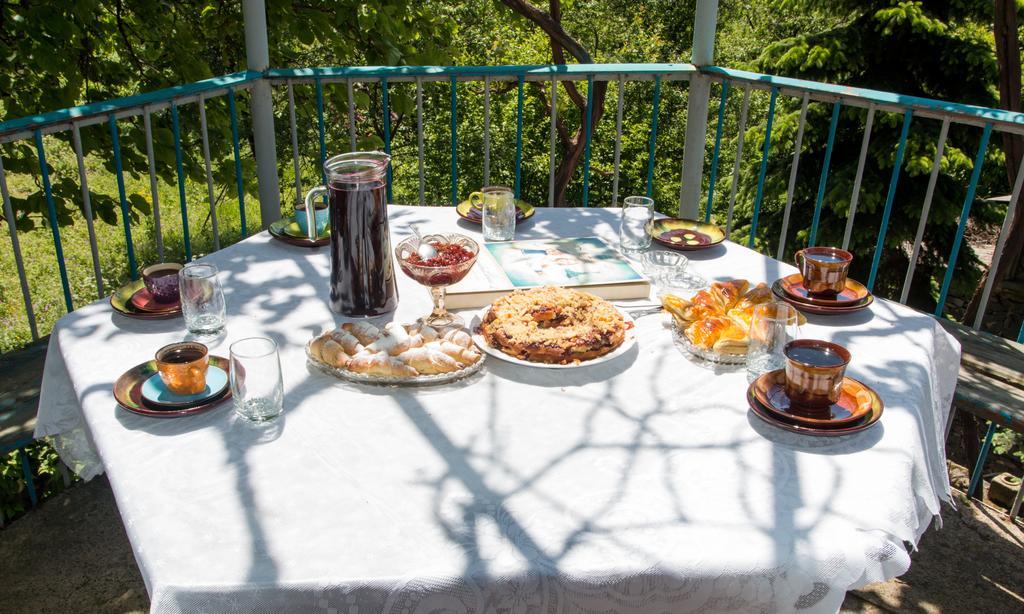 Guest House Mary Haghpat Екстер'єр фото